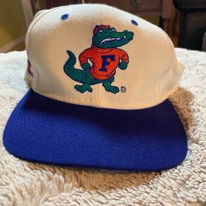 SOLD Vintage Gators fitted cap (7 1/4)